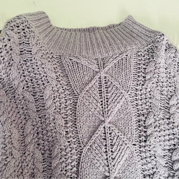 ANTHROPOLOGIE NWT Maeve Layered Peplum Turtleneck Light Purple & White - Picture 15 of 16